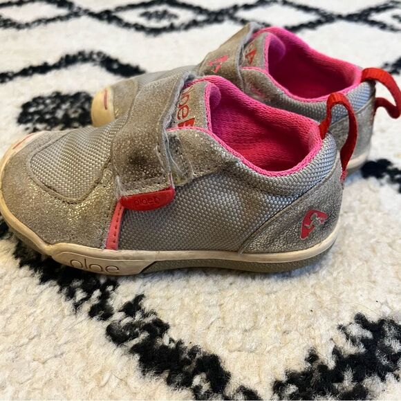 Plae Metallic Silver Pink Suede & Nylon Velcro Sneakers Size 5.5 - Picture 5 of 10